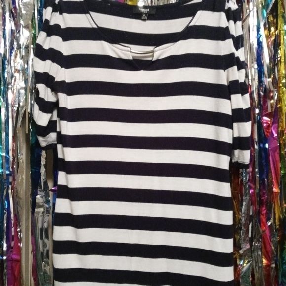 🎉Premiere Studio Striped Top - Picture 3 of 5